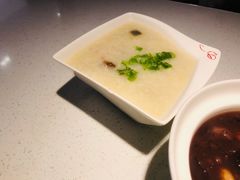 皮蛋瘦肉粥-嘉和一品(新辰天地大兴南区店)