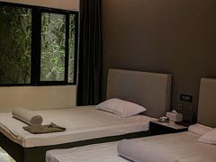 -涨巢·潮玩水疗局