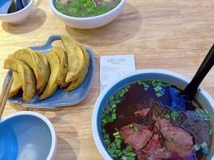 -老新隆牛肉锅贴(新街口店)