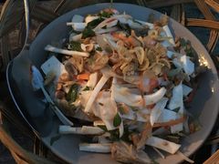 -Cau Go Vietnamese Cuisine