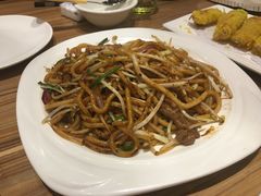 黑椒牛肉炒乌冬面-粤港餐厅(禹州商业广场店)