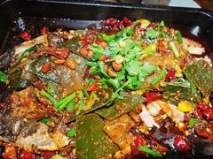 麻辣味烤鱼-俏巴妹烤鱼香锅(奥体店)