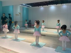 -艺熠舞蹈口才主持表演艺术中心(爱琴海校区)