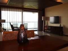 -三亚湾海居铂尔曼度假酒店