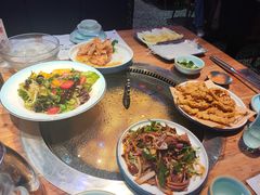 -山河屯铁锅炖·非遗东北菜(南山店)