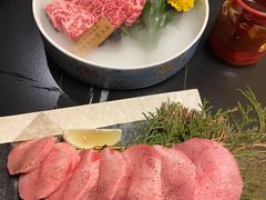 -山川小町·极番烧肉(新地假日广场店)