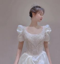 -不晚国际婚纱礼服
