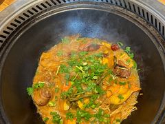 -锅老头海鲜铁锅炖