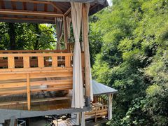 -天门沟九州驿站树上汤泉