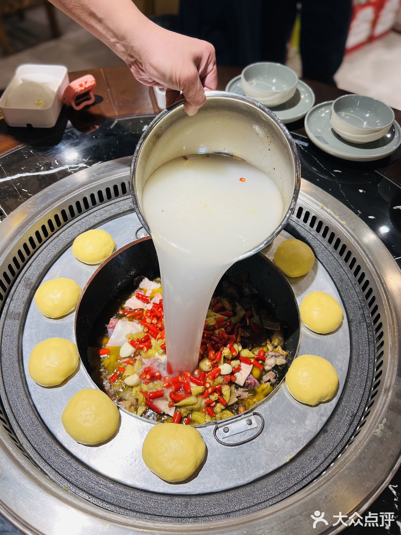 超正宗的长沙柴火鸡登陆上海滩！