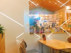 -猫的天空之城概念书店(印象城购物中心店)