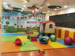 -侎宝运动成长中心(嘉定大融城店)