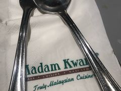 餐具摆设-关夫人餐厅(阳光广场店)