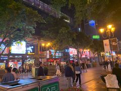 -八一路好吃街(雨田商务大厦店)