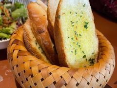 -Golden Lily河内巴黎法越料理餐厅(建国西路店)