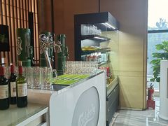 -海鲜自助·汇咖啡厅(宜宾绿发皇冠假日酒店)