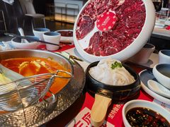 -左庭右院鲜牛肉火锅(金山万达店)
