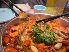 -黄记煌三汁焖锅(银盆岭万达广场店)