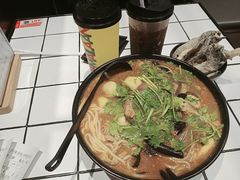 -肥汁米蘭香港米线(长宁来福士店)