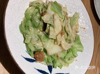 强烈的震撼了我的食道和胃壁，让我食欲不由自主的燃起