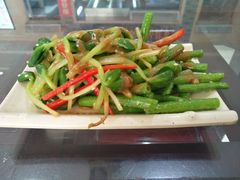 -牛壹品牛肉拉面(东风路店)