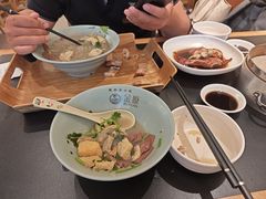 -金原鸭血粉丝汤·汤包·脆皮烤鸭(南京博物院店)