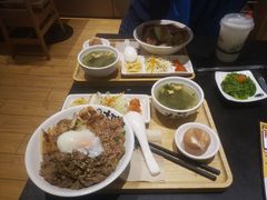大碗过瘾三拼饭-熊吞·大碗丼烧肉饭(西市场嘉华店)