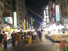 -六合夜市