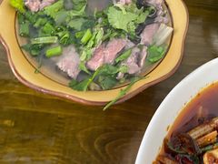 -小杨翘脚牛肉