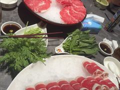 -德天肥牛海鲜火锅(城西银泰店)