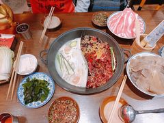 -萍姐火锅·公路夜市(武汉首店)