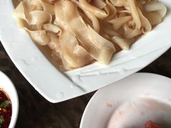 -佬土鹅肠火锅(中建大观店)