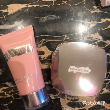 种草后马上就去买了 七夕限定，粉色外壳包装
