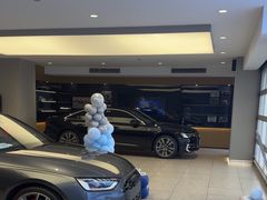 -上海永达奥诚奥迪4S店(申江路店)