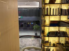 -深圳龙华大浪商业中心亚朵X酒店