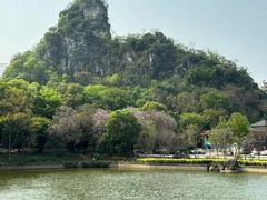 -雀儿山公园