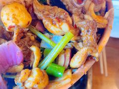 双层锅-炉小二铜锅牛蛙•川湘菜(三里屯店)