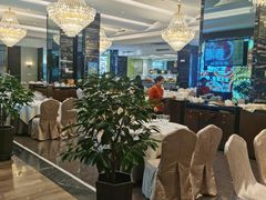 -万龙洲海鲜(大兴绿地缤纷城店)