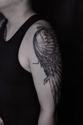 -鳌首刺青纹身 穿孔饰品店