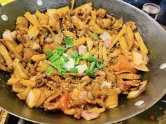 -富正毅三下锅·湘西韵味(天门山索道店)