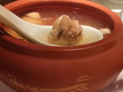 松茸汽锅鸡-缘生态云南菜·野生菌庭院餐厅(华侨城店)