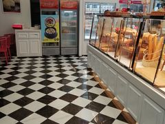 面包甜点陈列柜-味多美(江桥万达店)