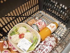 -七鲜超市(瑞虹天地太阳宫店)
