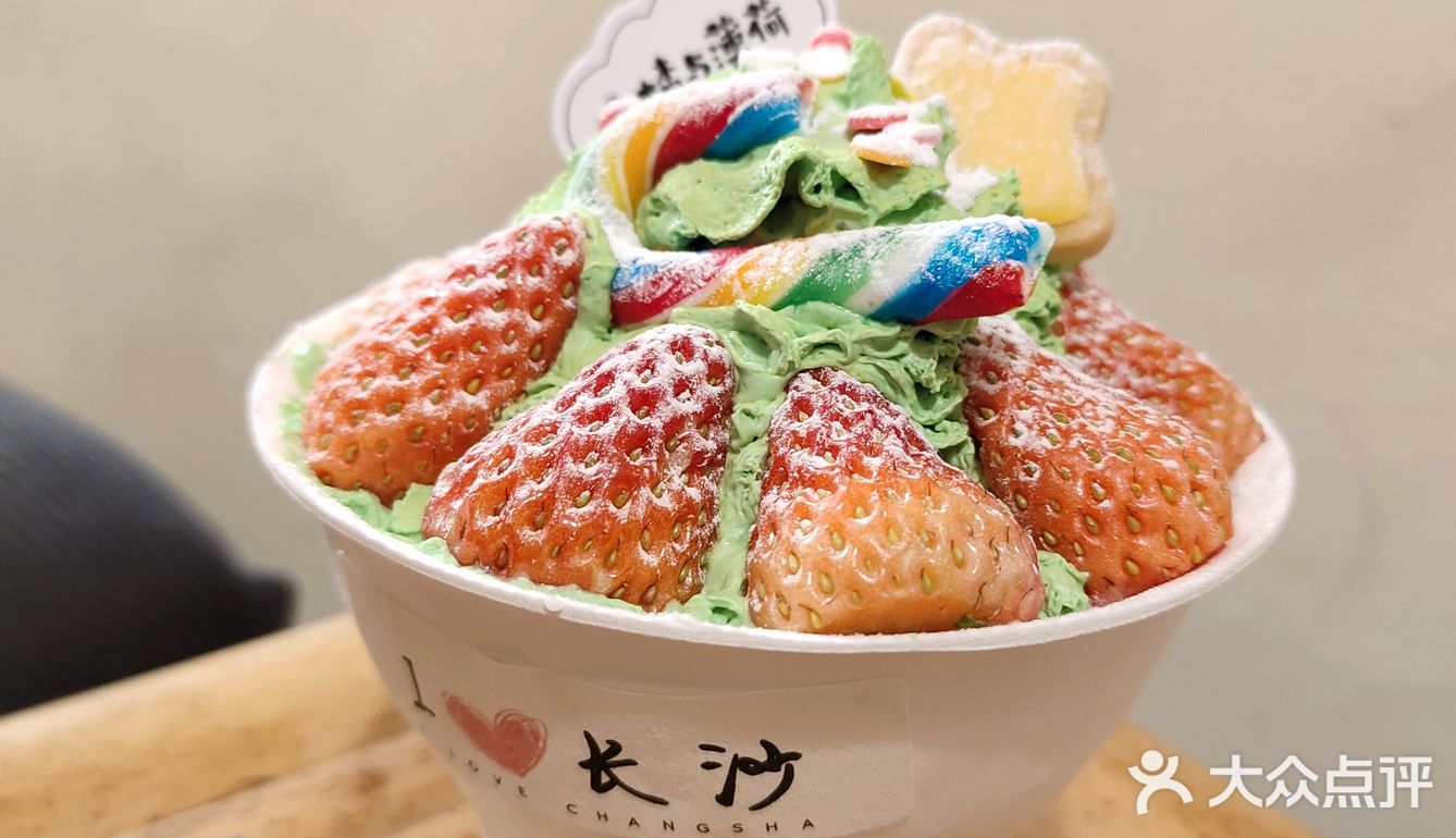 超级出片的甜品店，拍照真的超级好看。