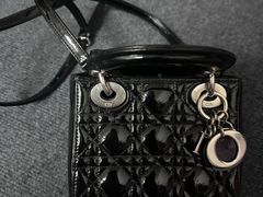 -小飞侠奢侈品回收 寄卖 养护(宝山宝龙广场店)