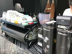 -UNI UNI(环亚凯瑟琳店)