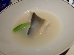 米汤灼东海大黄鱼-炳胜私厨(万象前海店)