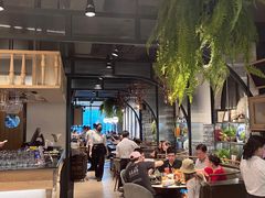 -KUB KAO' KUB PLA(Central World Plaza)