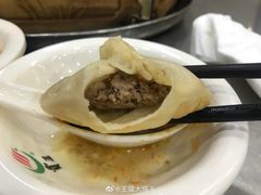 -吴山路夜市