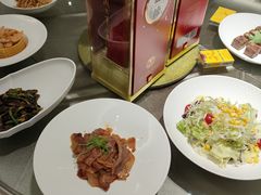 -南京悦客假日酒店
